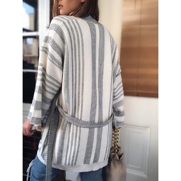 Last 1✨Valery Striped Oversized Cozy Knit Cardigan - Picture 3 of 7